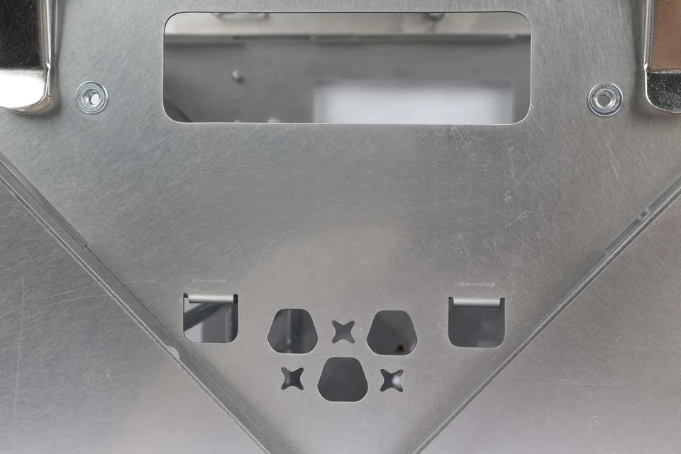 TOSHINE TS-FP-008 flip BBQ grill side panel ventilation cutouts detail